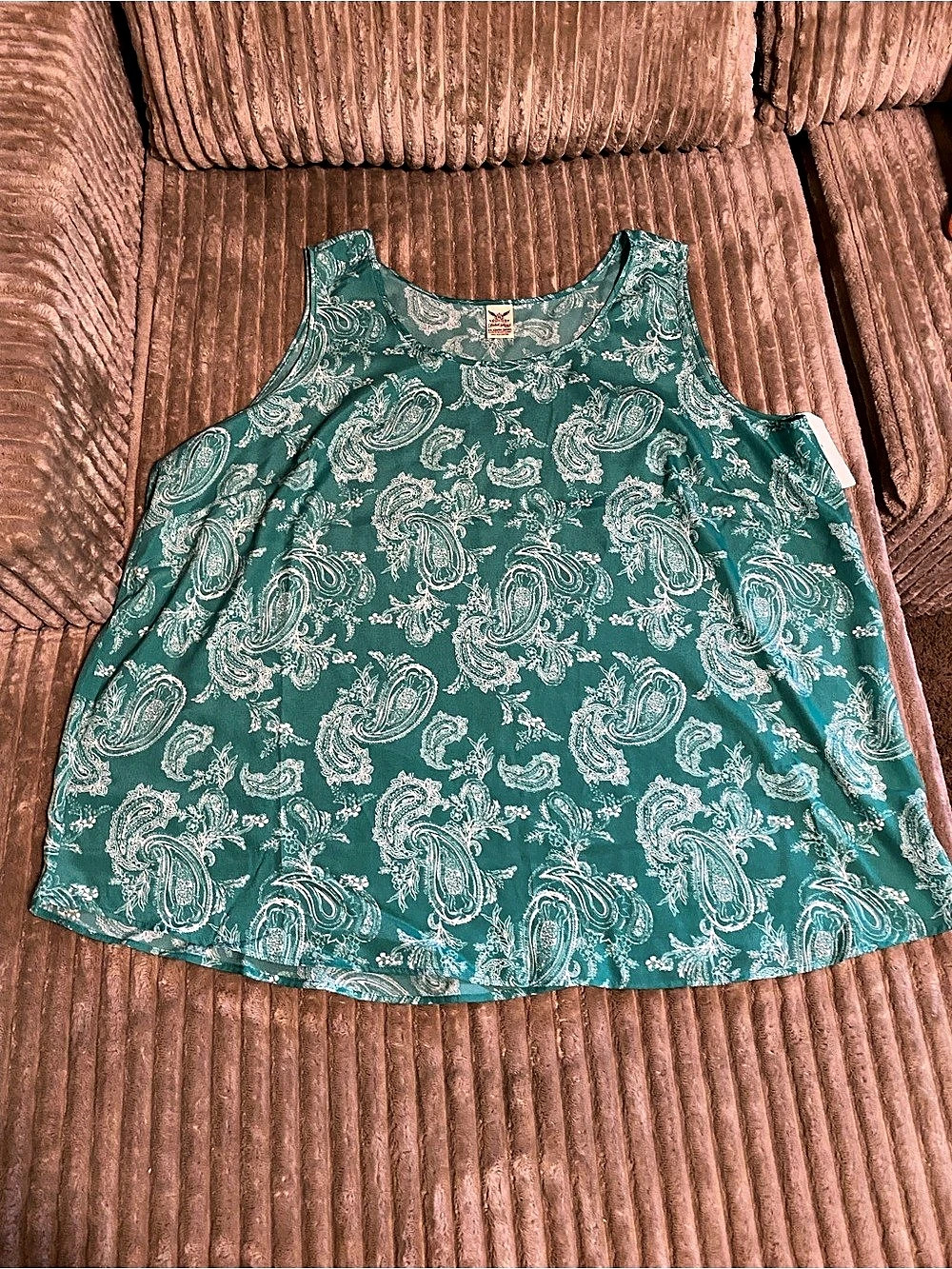 Faded Glory Paisley Tank Top in Green & White 4X 26-28. NWT
